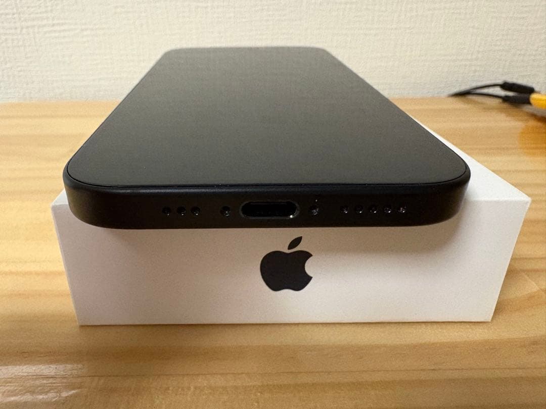 iPhone15NTMH3J/A SIMフリー128GB バッテリー容量100%