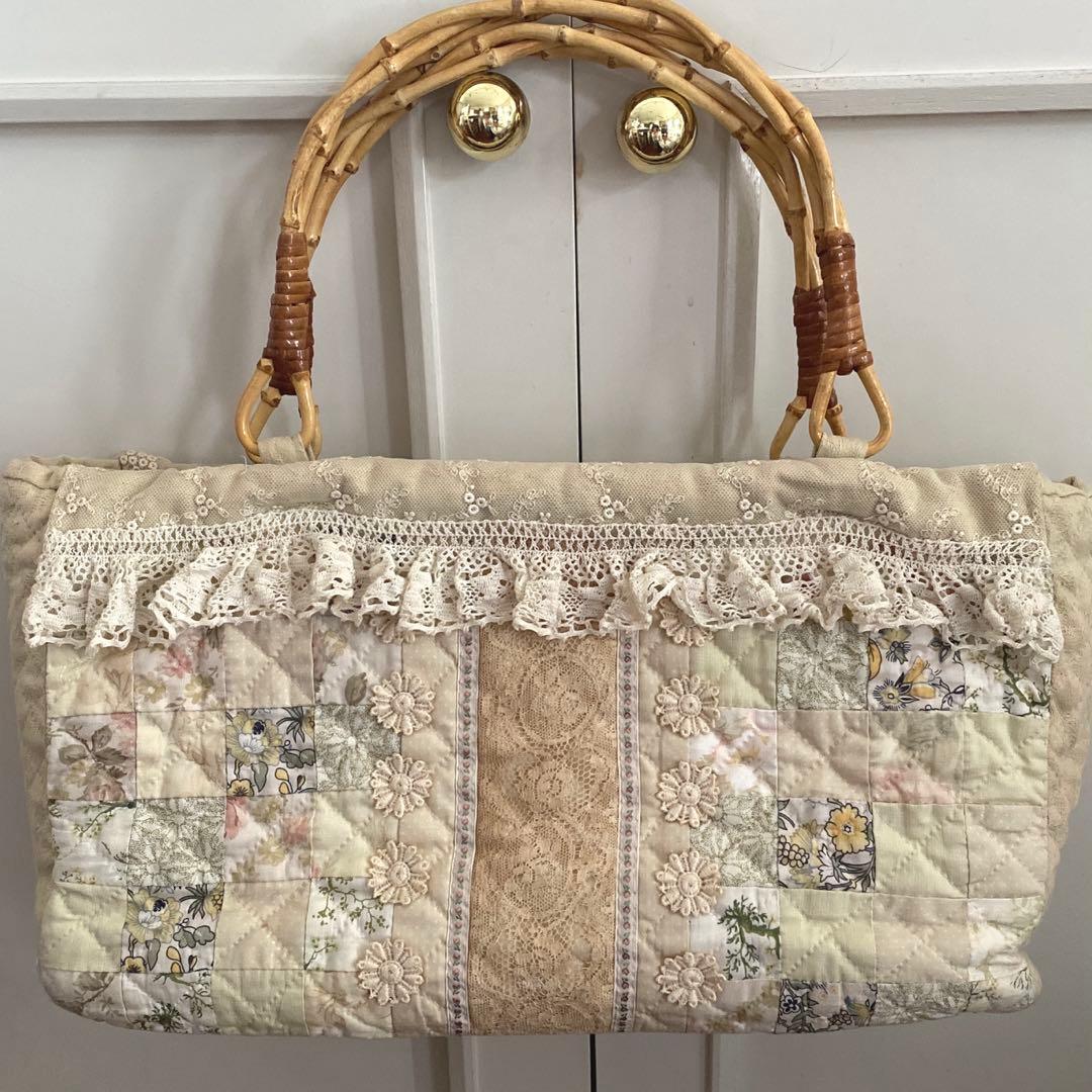 ハンドメイド　四角繋ぎ　レース　　バック