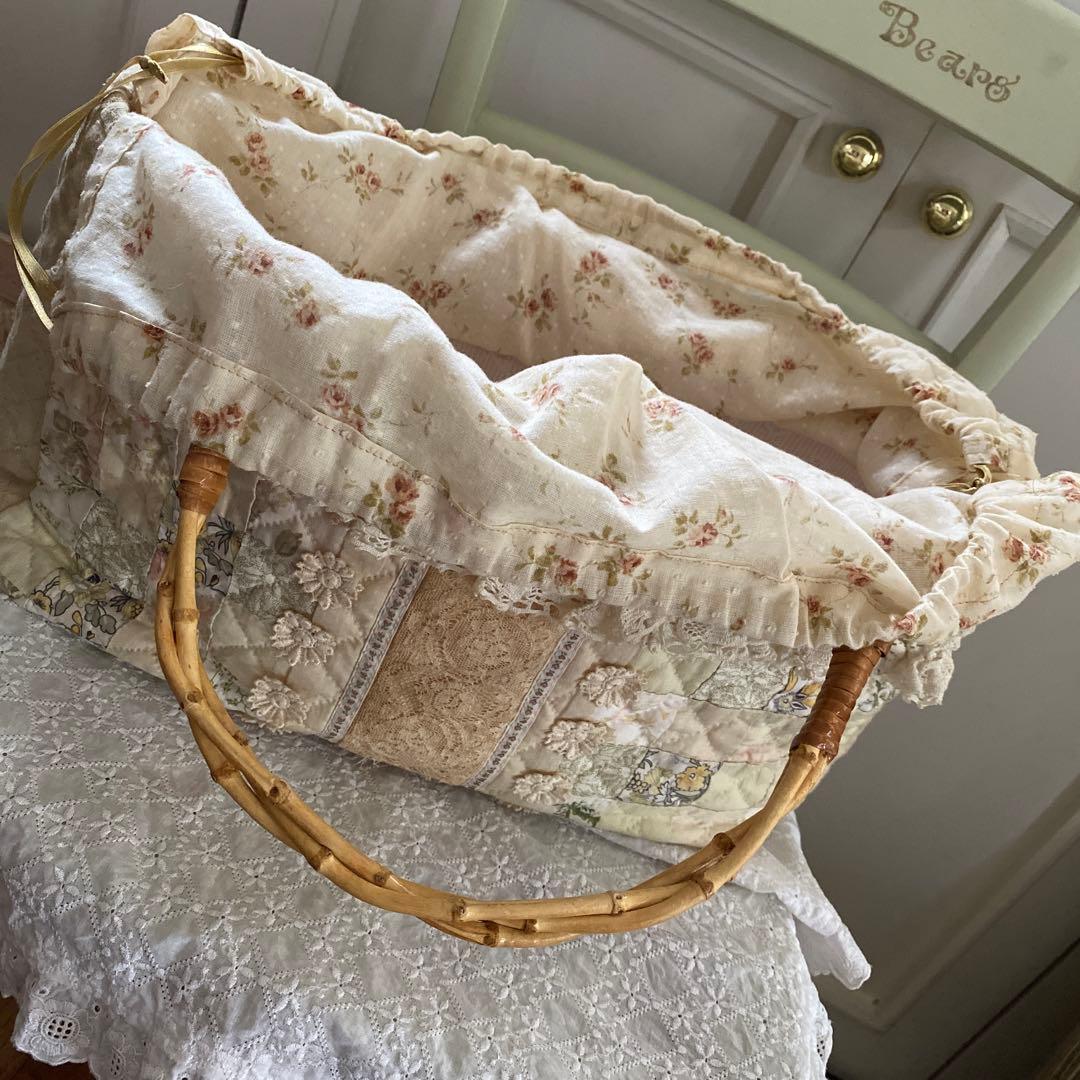 ハンドメイド　四角繋ぎ　レース　　バック