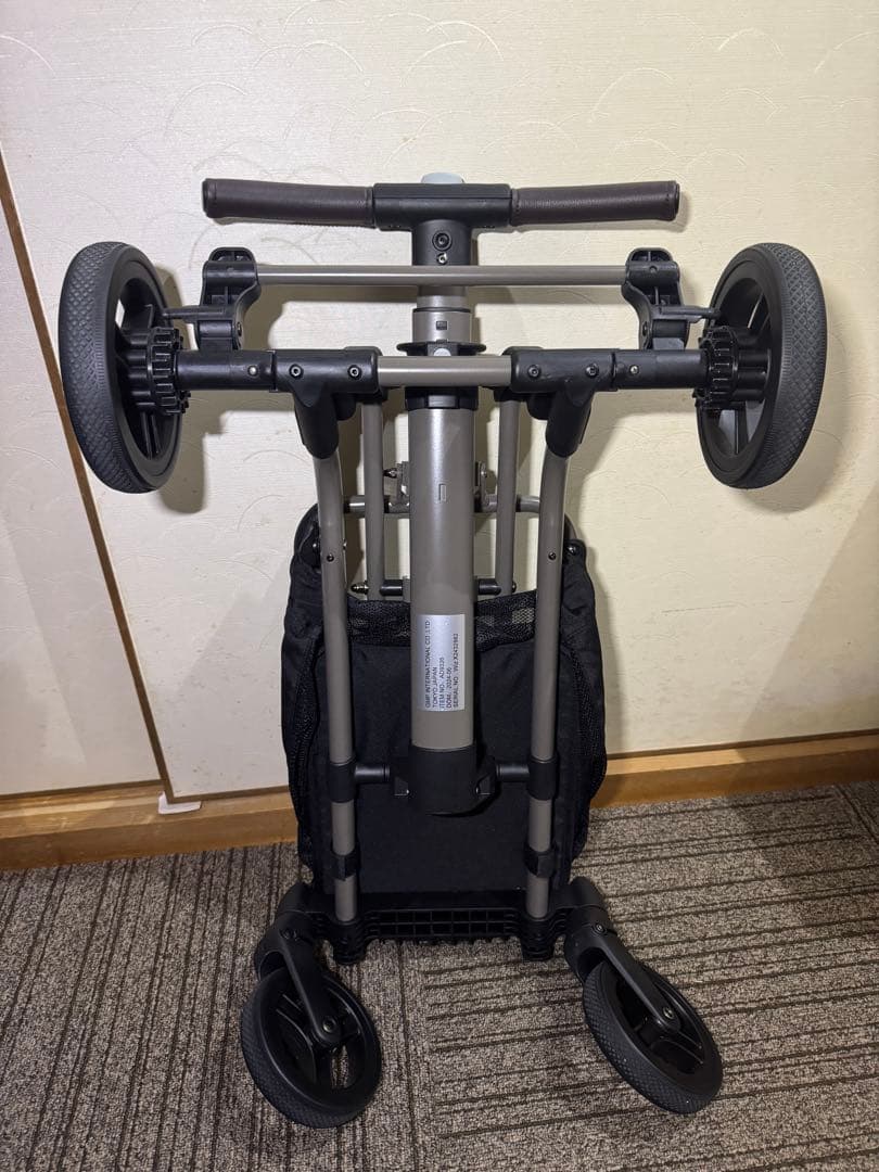 AirBuggy エアバギー　wiz Ｘ　専用マット付　美品