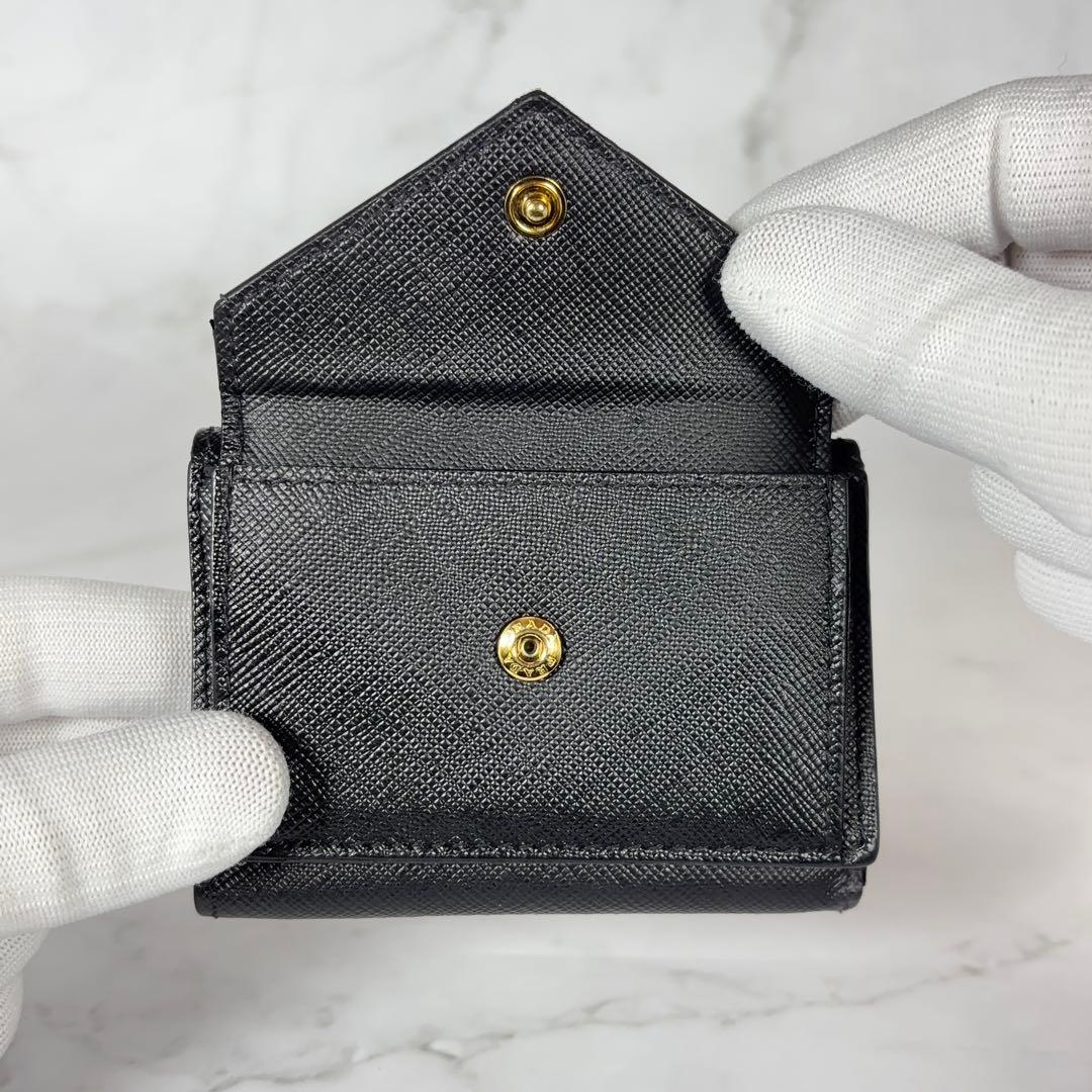 PRADA プラダ 3つ折り財布 コンパクト ブラック