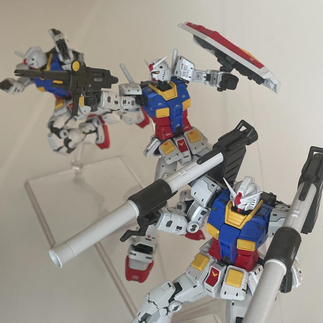 完成品　3体セット　RG 1/144 RX-78-2 ガンダム Ver.2.0