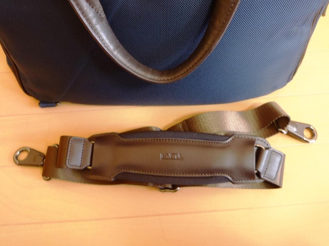 TUMI ネイビー 2way　ビジネスバッグ