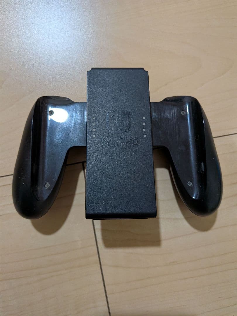 山*田様 Nintendo Switch 本体 青/赤 Joy-Con付き