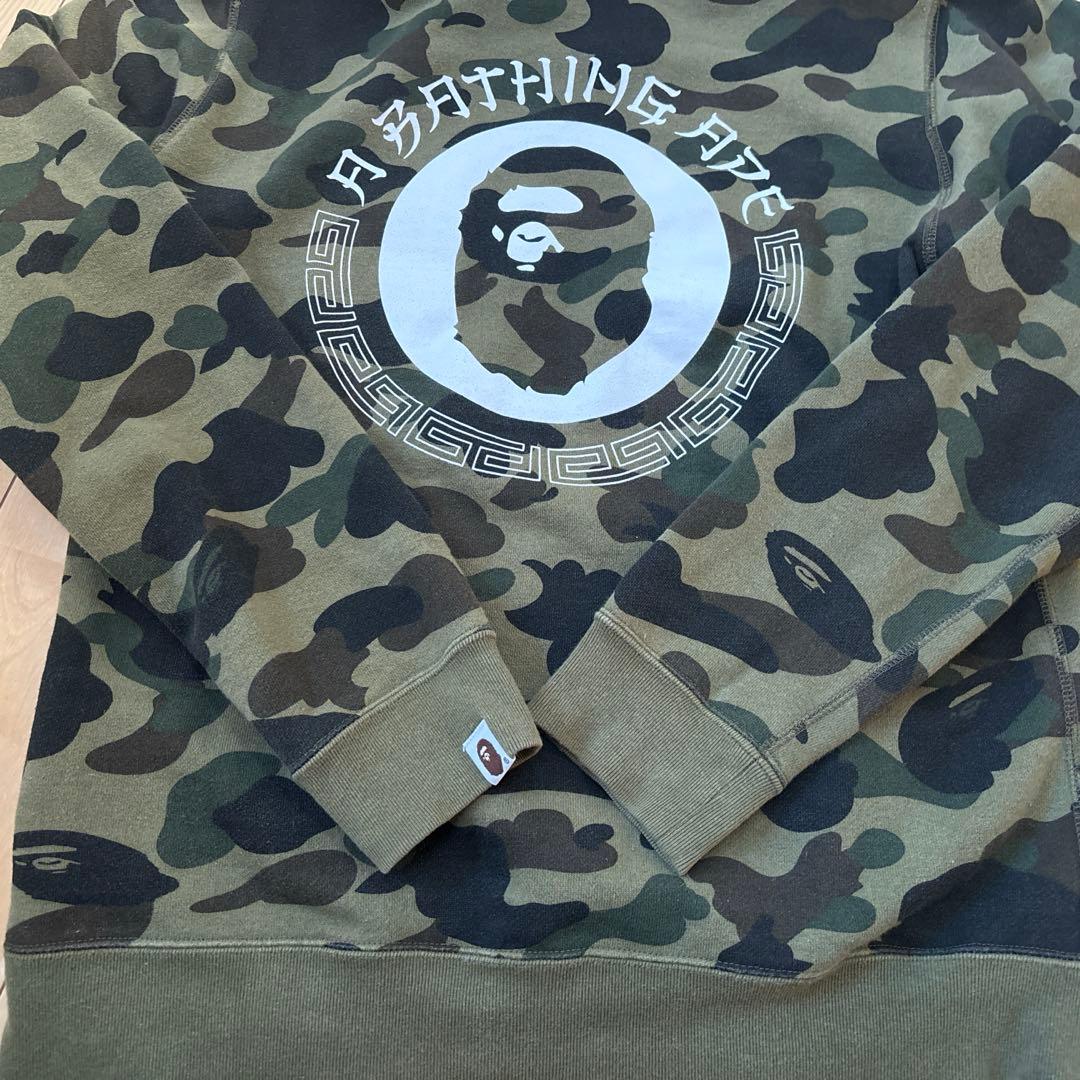 お値下げ中⭐︎アベイシングエイプ　パーカー　Green サイズS