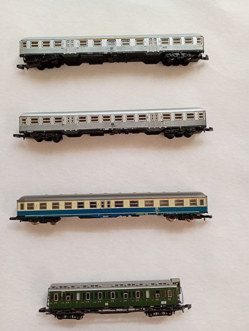 Zゲージ メルクリン 客車 4両