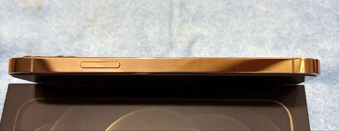 iPhone 12 Pro 256GB ゴールド 本体