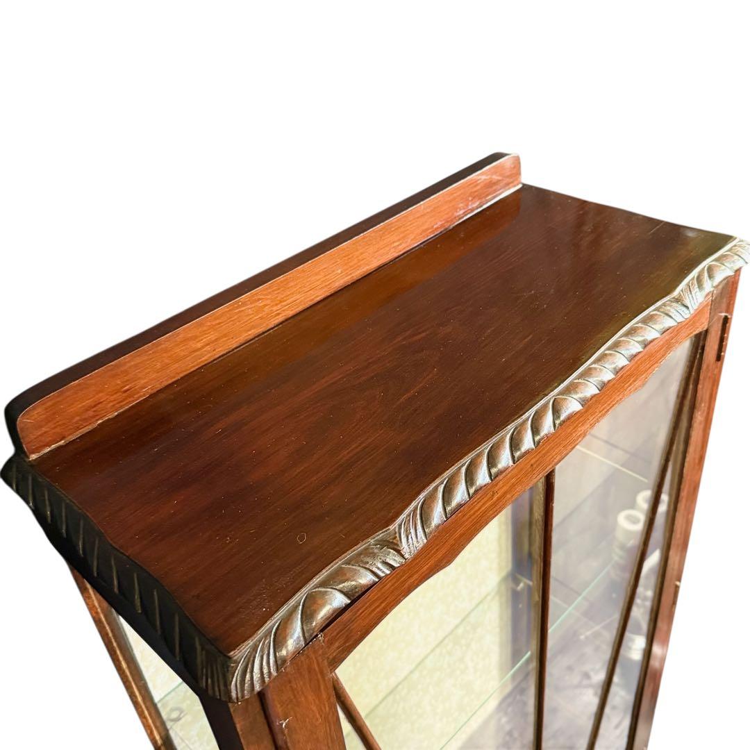 HR765 アンティーク　キュリオケース　英国　鍵付き　３面彩光　猫脚