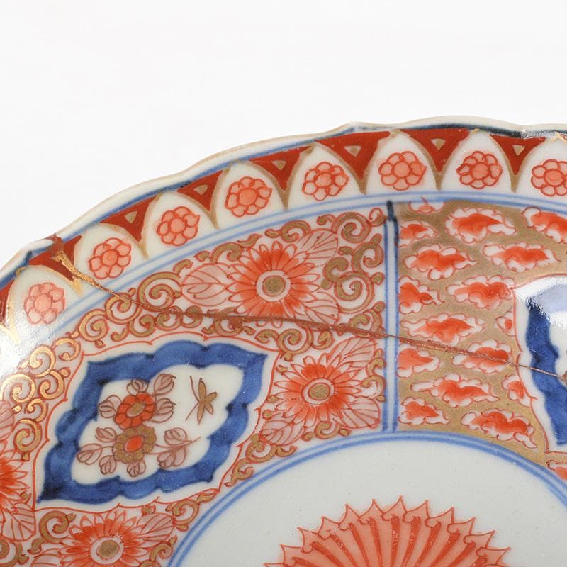 伊万里焼　古伊万里　奇玉珍玩款　赤絵金彩　花文皿　金継直し　桐箱　V　R5889