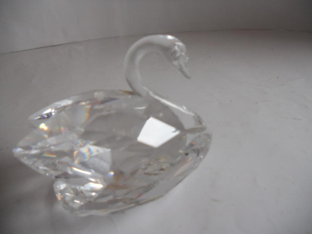 スワロフスキー シルバー クリスタル　スワン 新品 未使用 です。