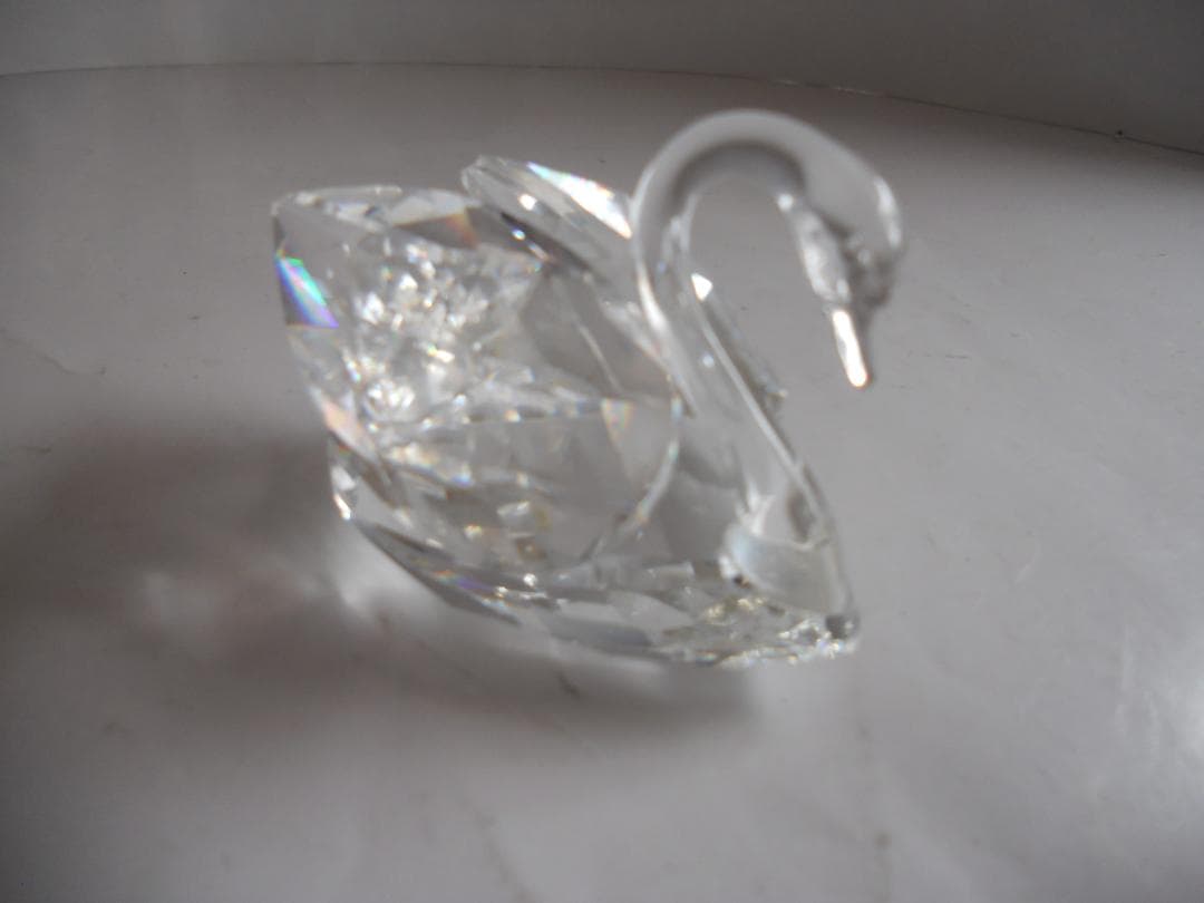 スワロフスキー シルバー クリスタル　スワン 新品 未使用 です。