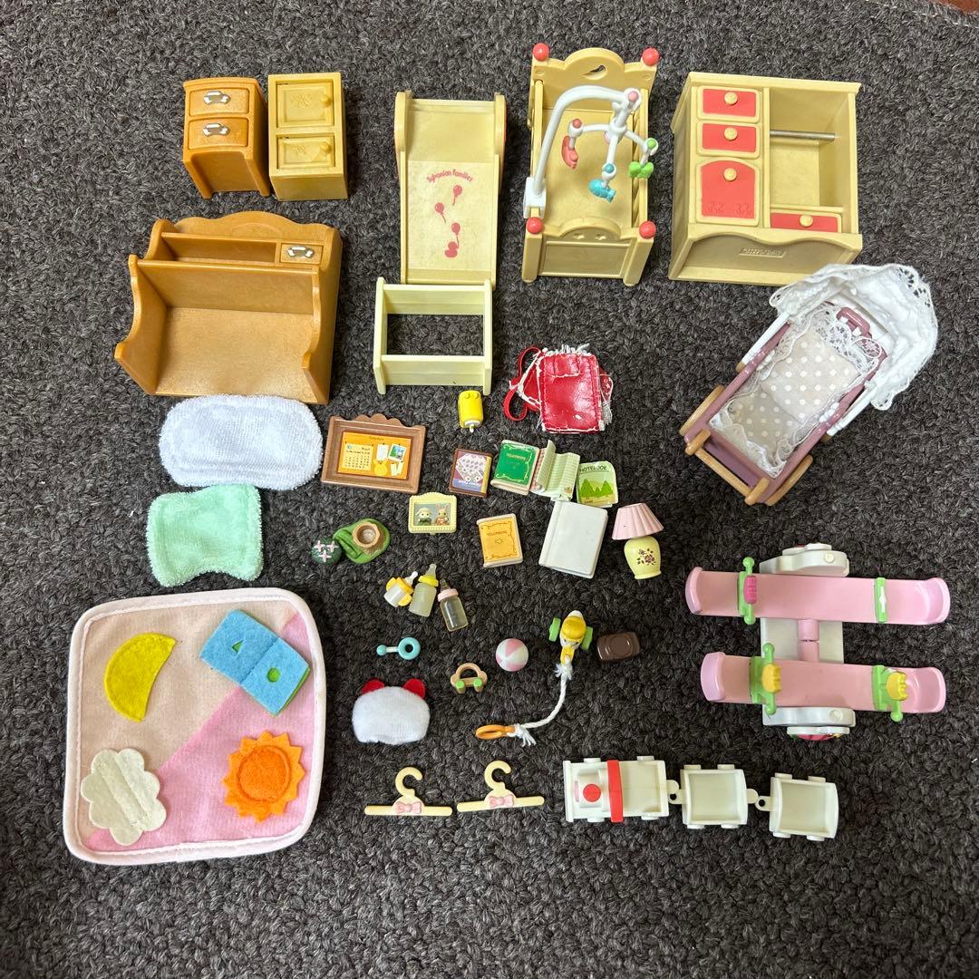 シルバニアファミリー　あかりの灯る大きなお家　小物大量セット