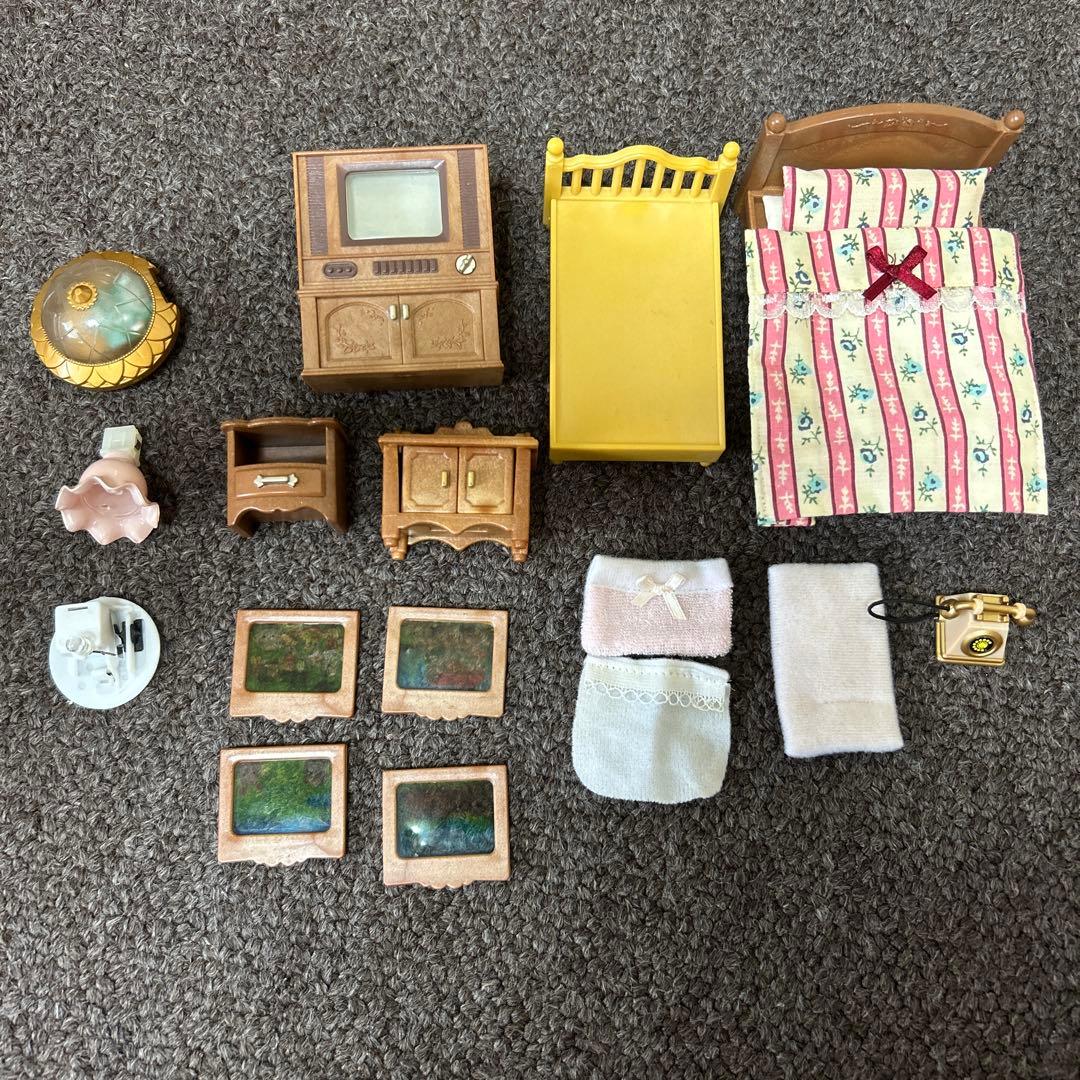 シルバニアファミリー　あかりの灯る大きなお家　小物大量セット