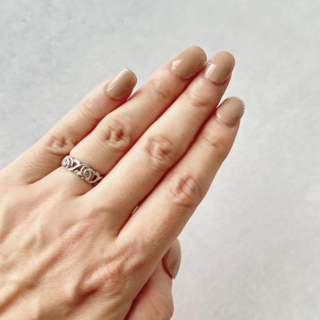 【J229】ヴィンテージ　 AVON　デッドストック品　SV925 リング　8号