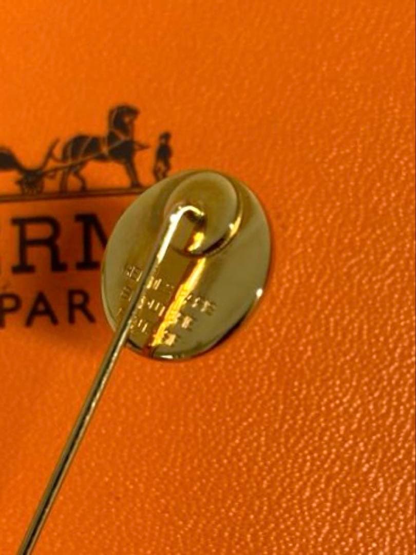 美品　HERMES エルメス　セリエ　ピンブローチ　ピンバッチ　ゴールド　箱付き