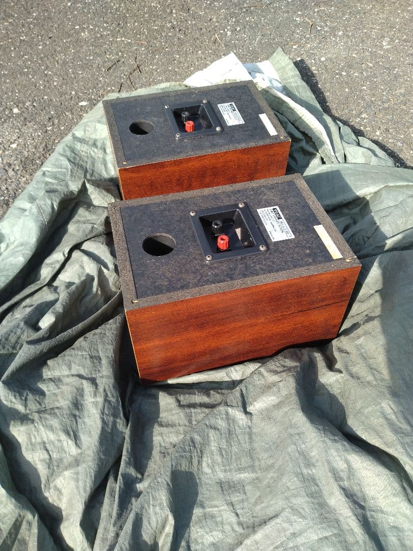 TEAC S-300 2WAY コンパクトスピーカー　ティアック