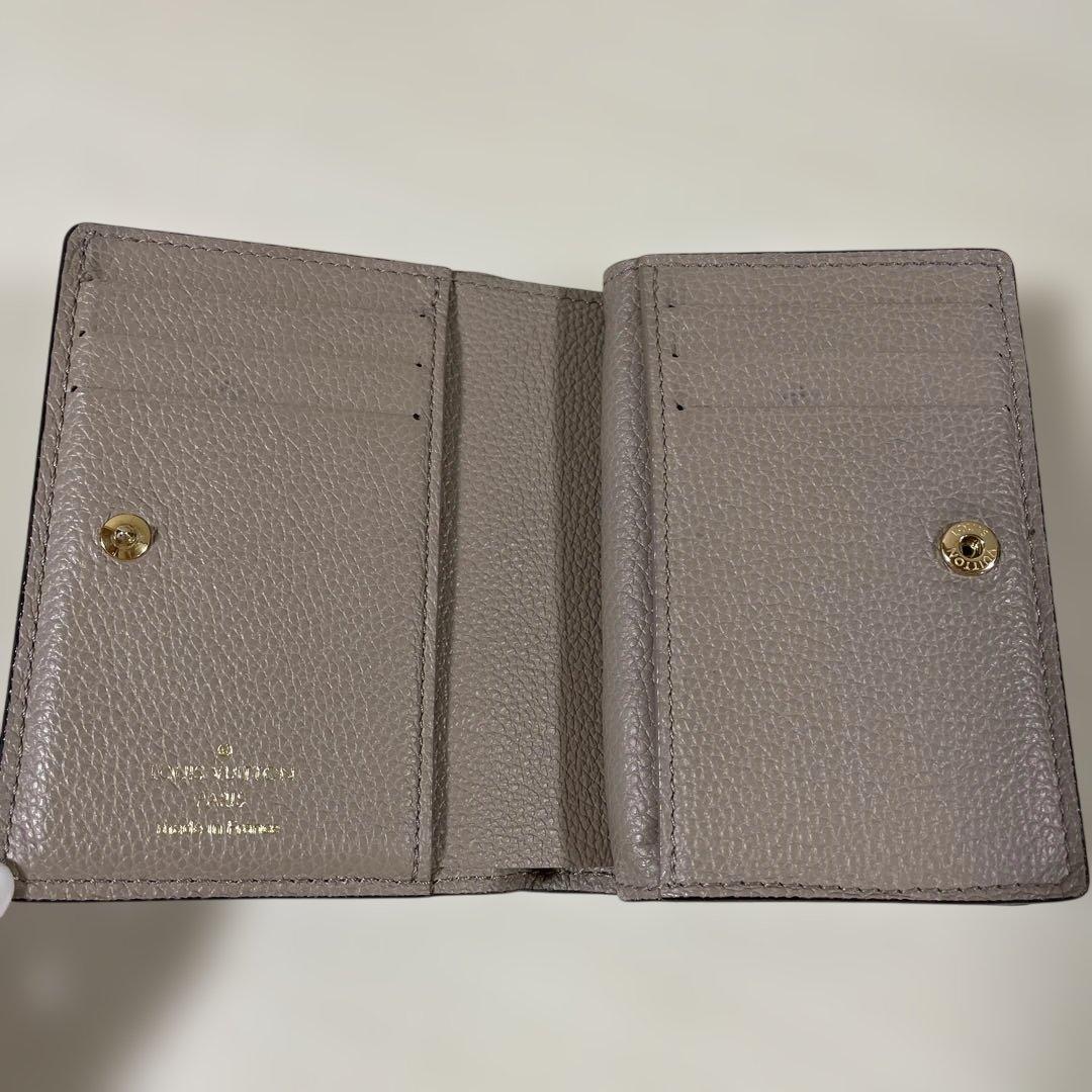 LOUIS VUITTON ポルトフォイユ・クレア トゥルトレール