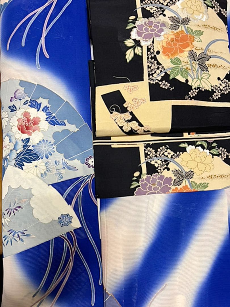 3539◆アンティーク着物正絹絽時代物振袖藍色に白ぼかし染め美しい扇面牡丹　逸品