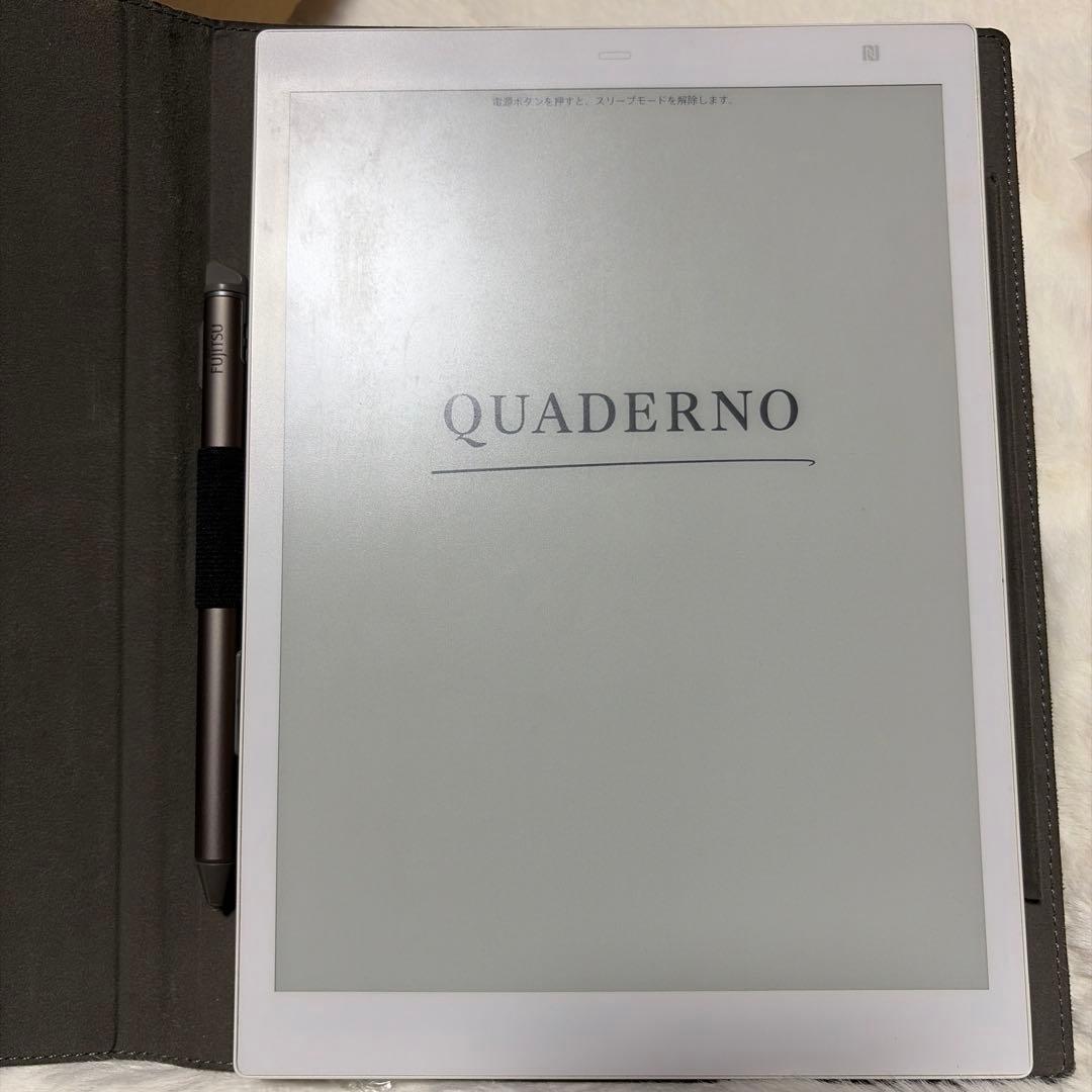 クアデルノ A5サイズ / FMV-DPP04 純正カバー付き