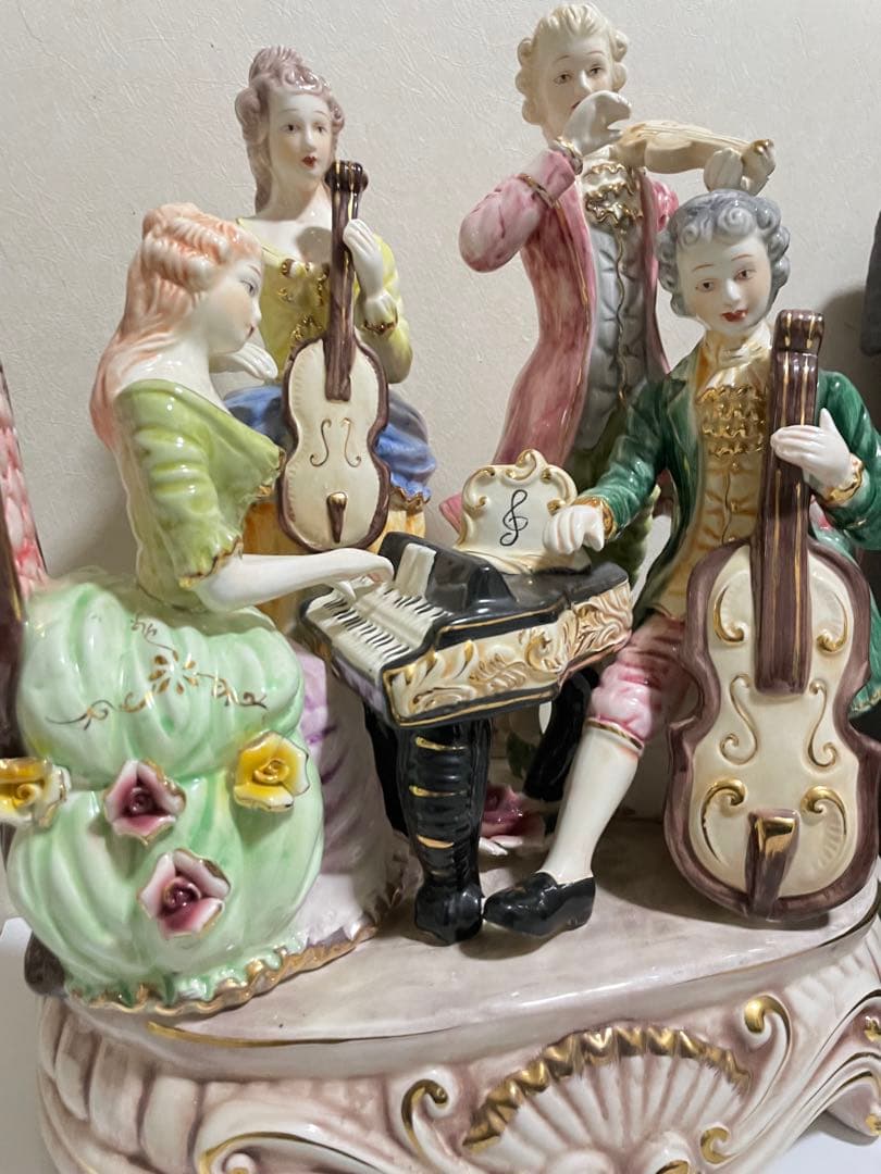 インテリア置物　カポティモンテ製 全長約40センチ