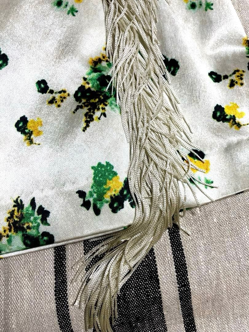 最終値下げ！TOGA PULLA トーガプルラ 花柄フレアスカート ホワイト