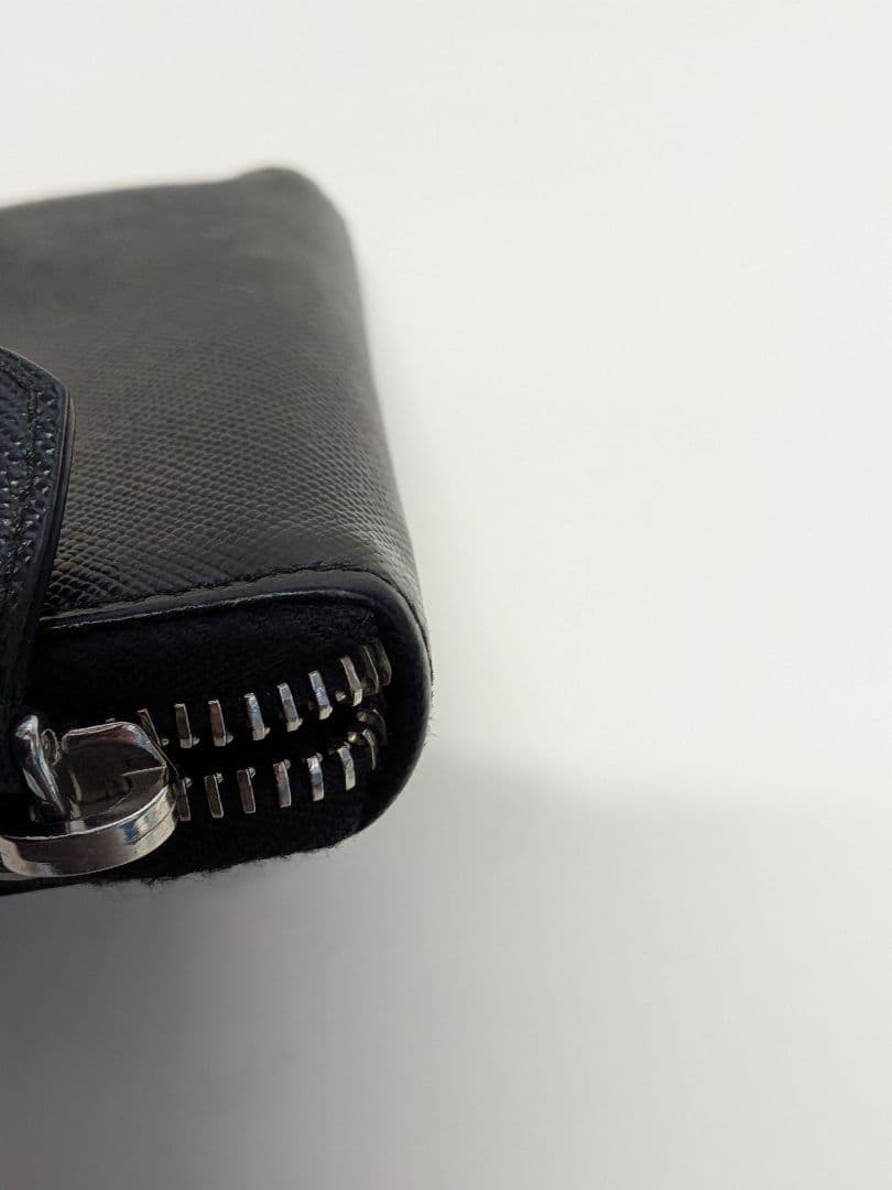 ひろす様　PRADA プラダ ケース