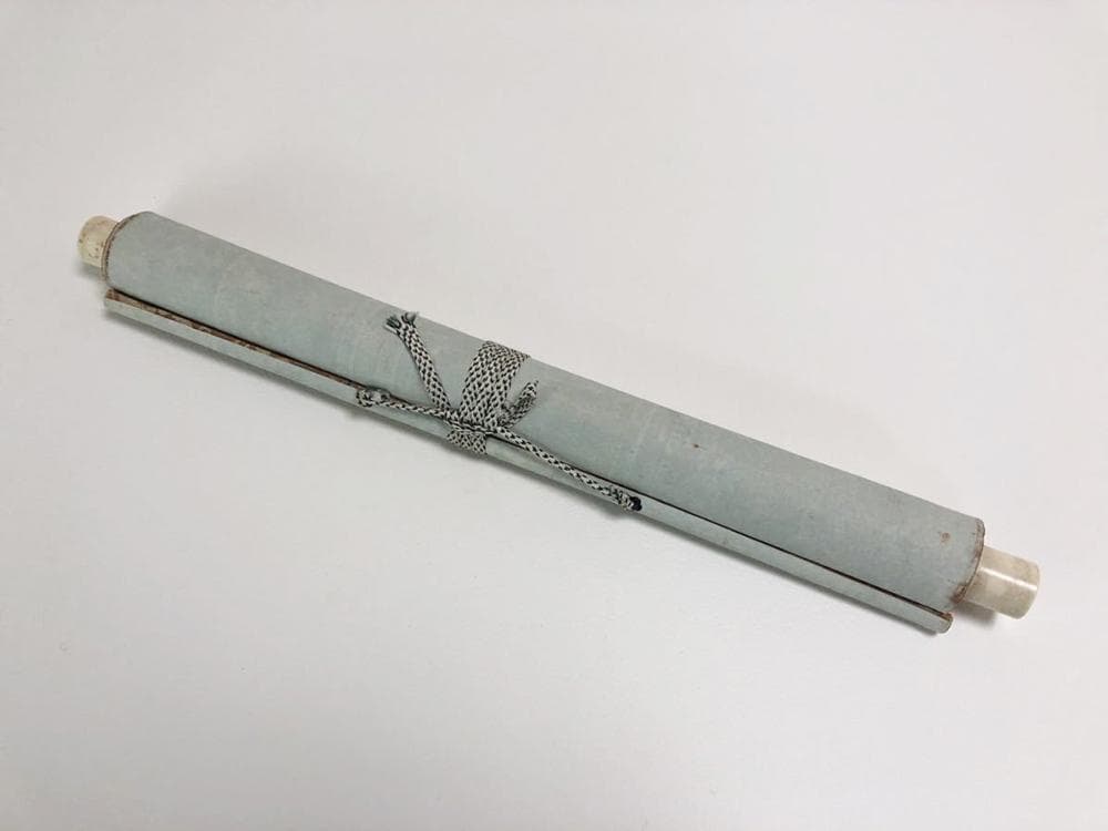 【画】　★ 掛軸 工筆彩絵先師孔子像 ★　江戸期　狩野種信 肉筆絹本　東洋書画