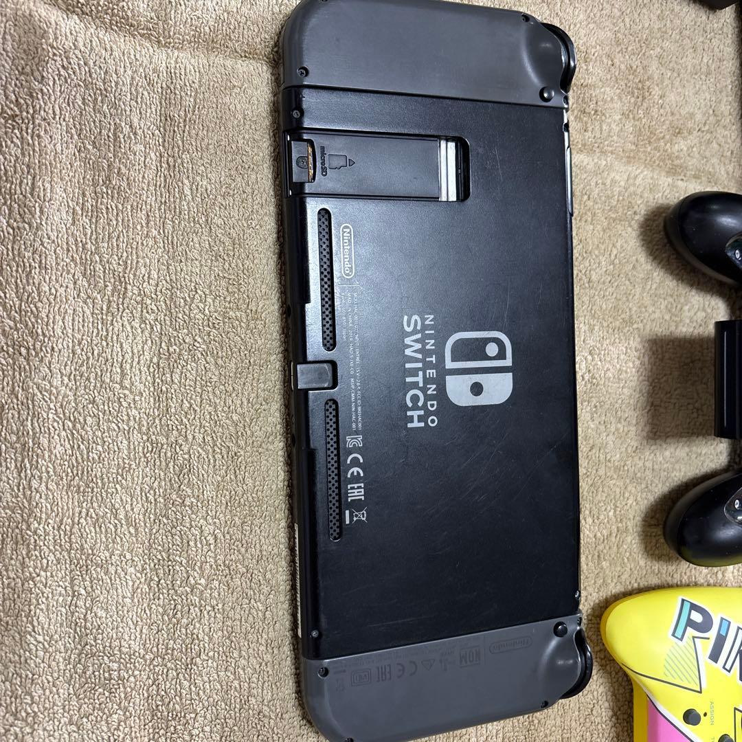 Nintendo Switch 本体 ブラック ピカチュウコントローラー