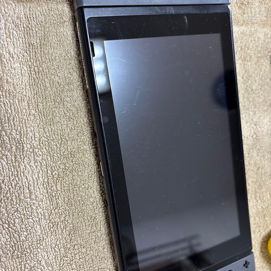 Nintendo Switch 本体 ブラック ピカチュウコントローラー