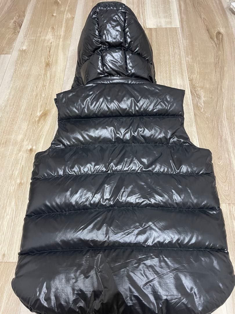 TATRAS フード付きダウンベスト 黒 サイズ02