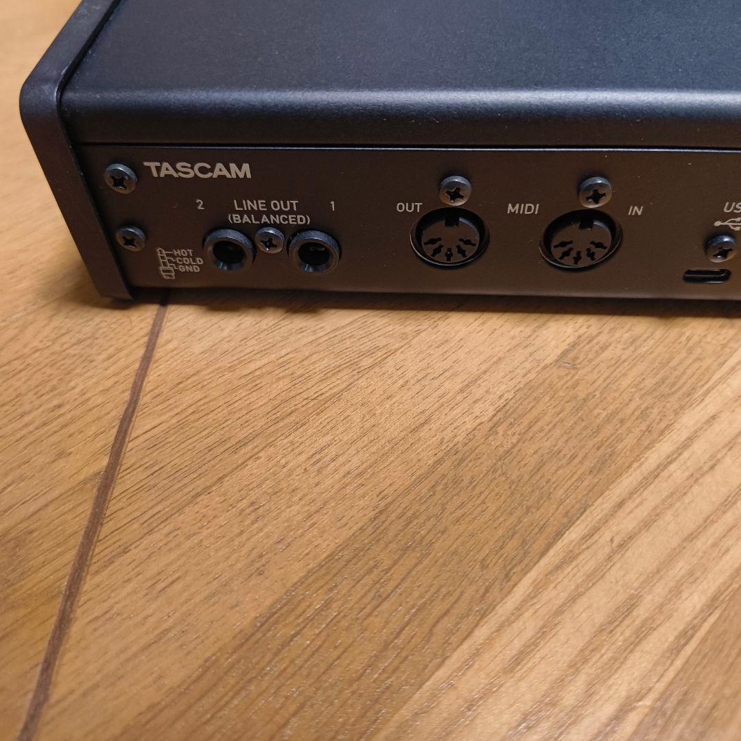 TASCAM US-2x2HR オーディオインターフェース