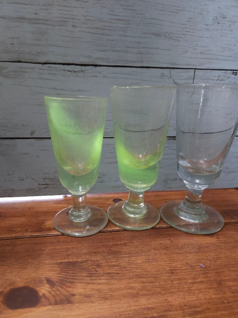 フランス アンティーク 厚手の吹き硝子 アブサングラス 3脚セット