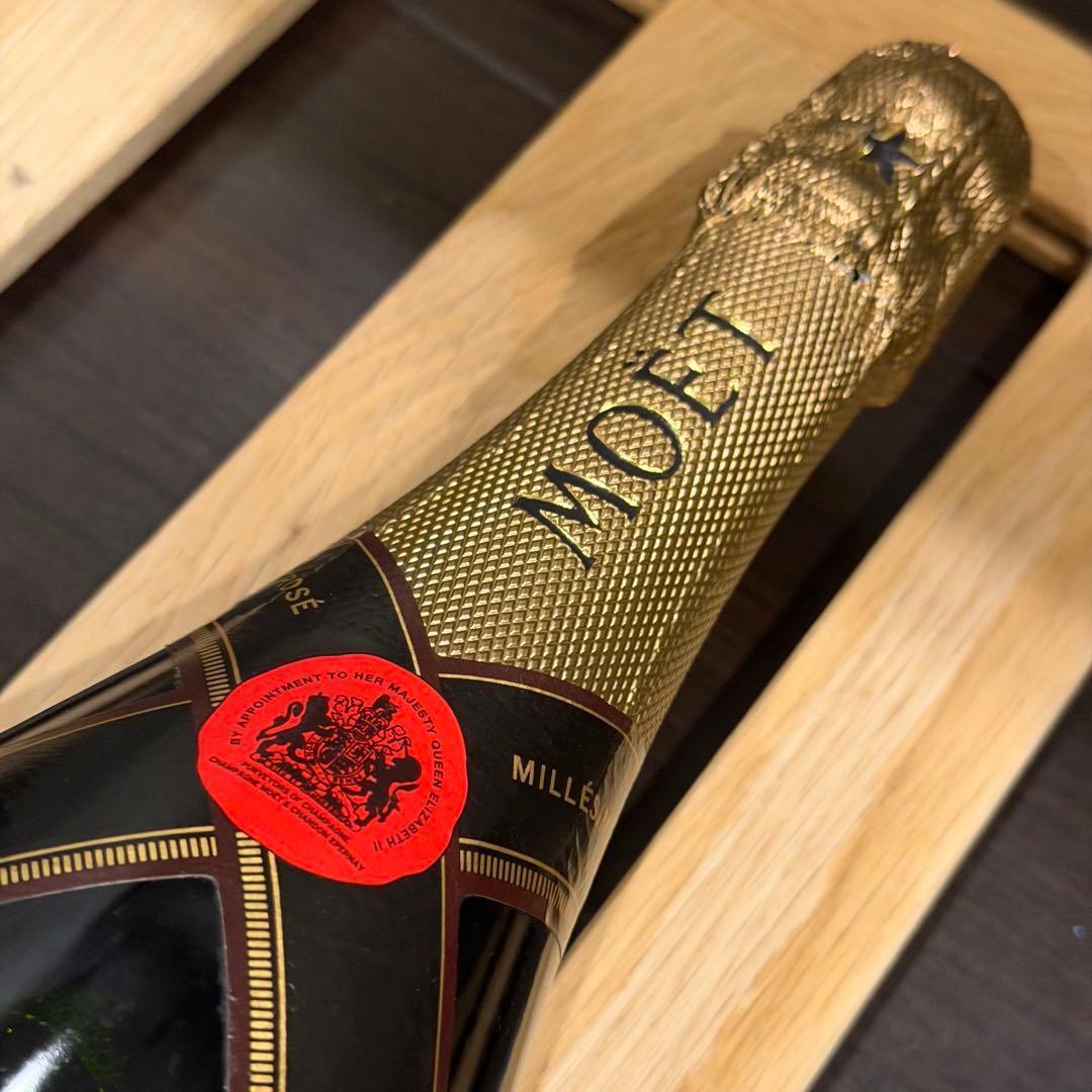 モエ・エ・シャンドン　ミレジメ　ロゼ　1996