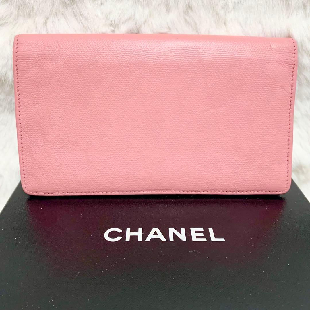 人気色！CHANEL ココボタン　ピンク　二つ折り財布　シャネル