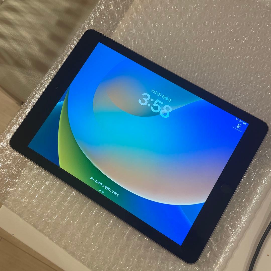 Apple iPad 第5世代 グレー 128GB