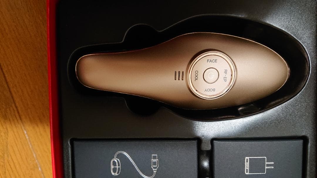 【超美品！】MEラボンエクラ IKKOプロデュース 美顔器