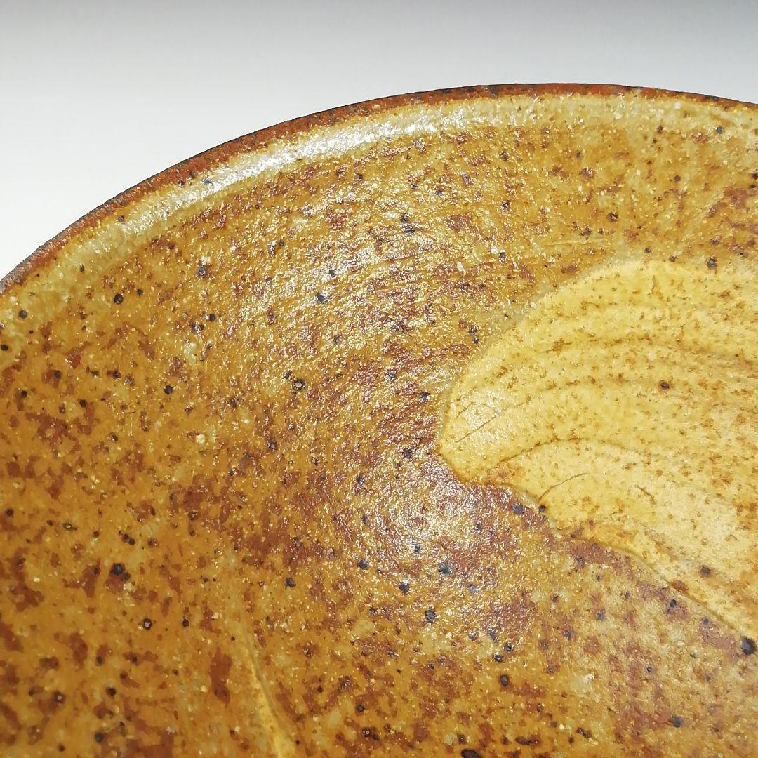 Ｔ７０１　茶碗　『刷毛目黄瀬戸茶碗』『椿窯　五島哲』　共箱　抹茶碗　茶道具