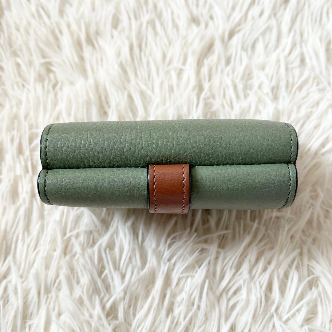 LOEWE 三つ折り財布　コンパクト　アナグラム トライフォールド グリーン