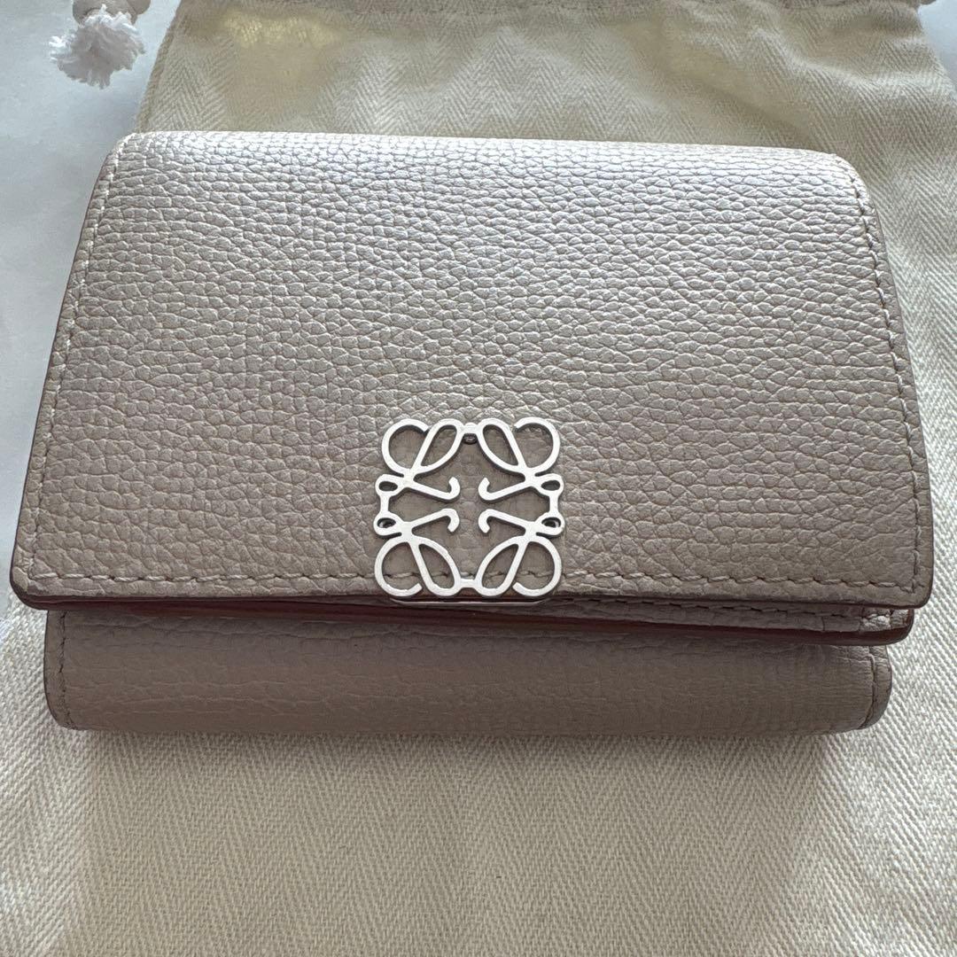 LOEWE 三つ折り財布 グレージュ