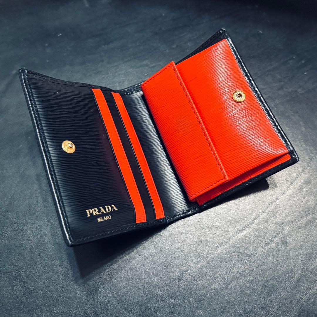 PRADA レザー 二つ折り財布 バイカラー