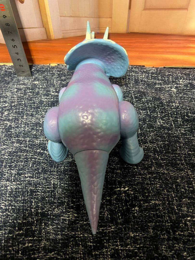 ディズニー　トイストーリー　トリクシー　アクションフィギュア　最大サイズ　希少