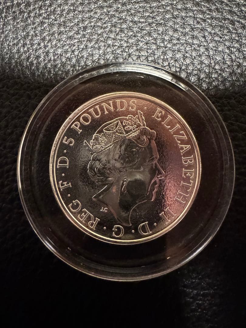 クイーンズビースト　レッドドラゴン　2017年　2オンス　銀貨