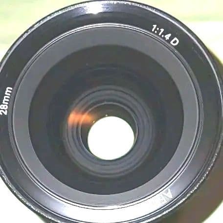 AiAFニッコール28mmf1.4D