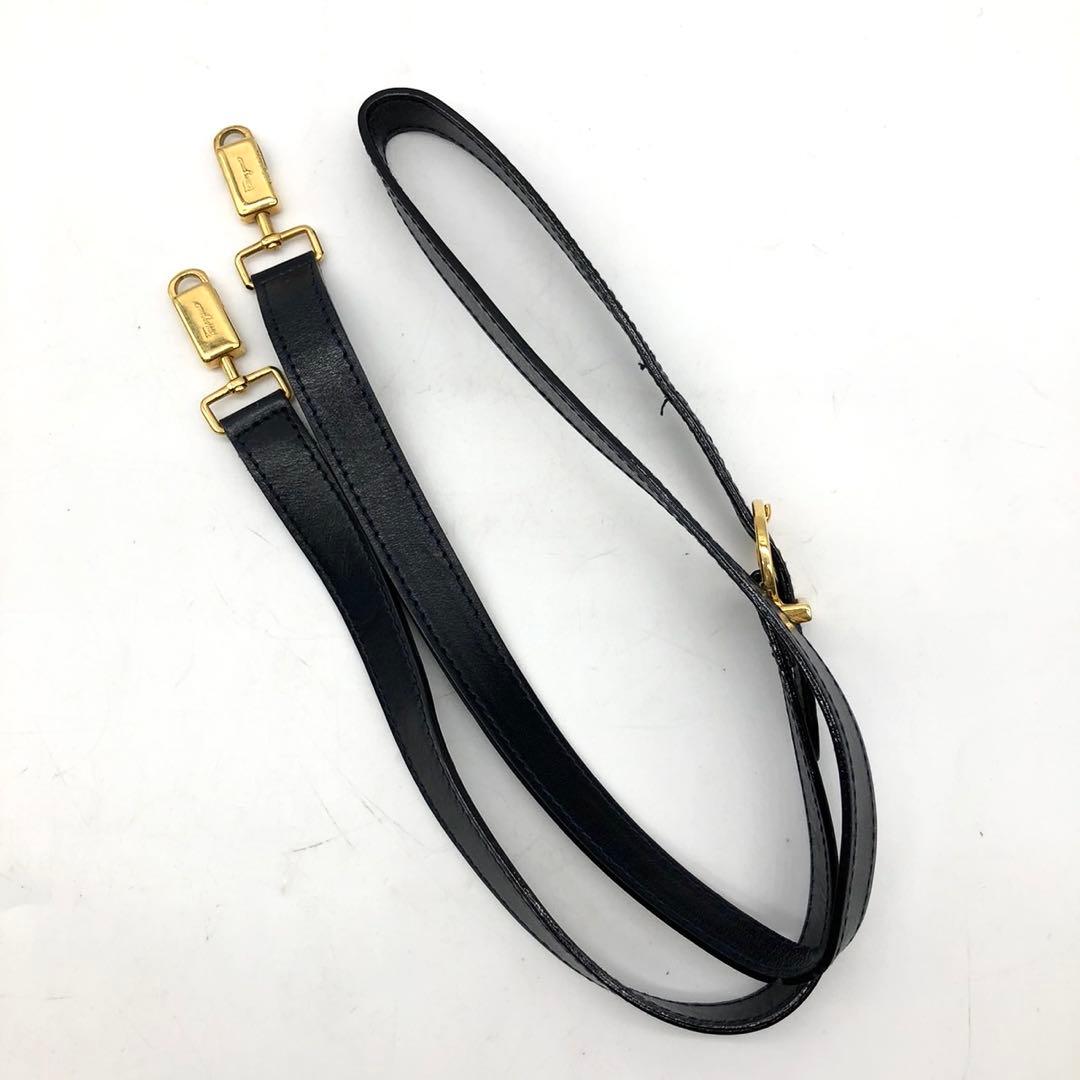 ✨美品✨フェラガモ ハンドバッグ 2way ガンチーニ ゴールド金具 レザー