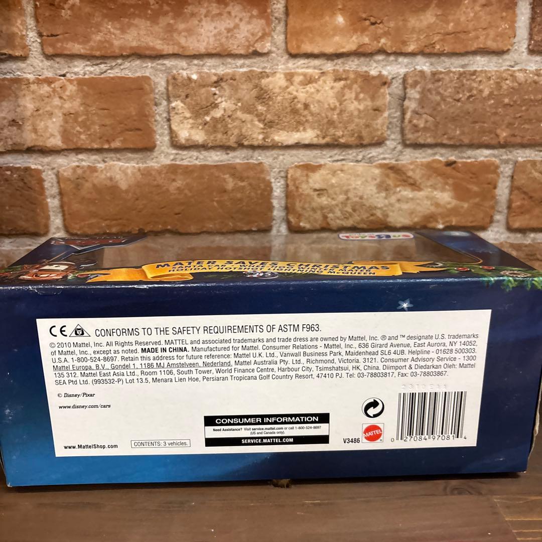 カーズミニカーMater Saves Christmas Gift Pack