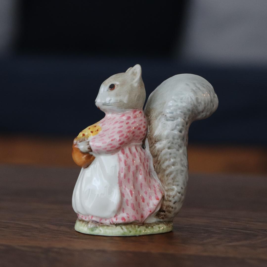 BESWICK ENGLAND Goody Tiptoes 陶器オブジェ