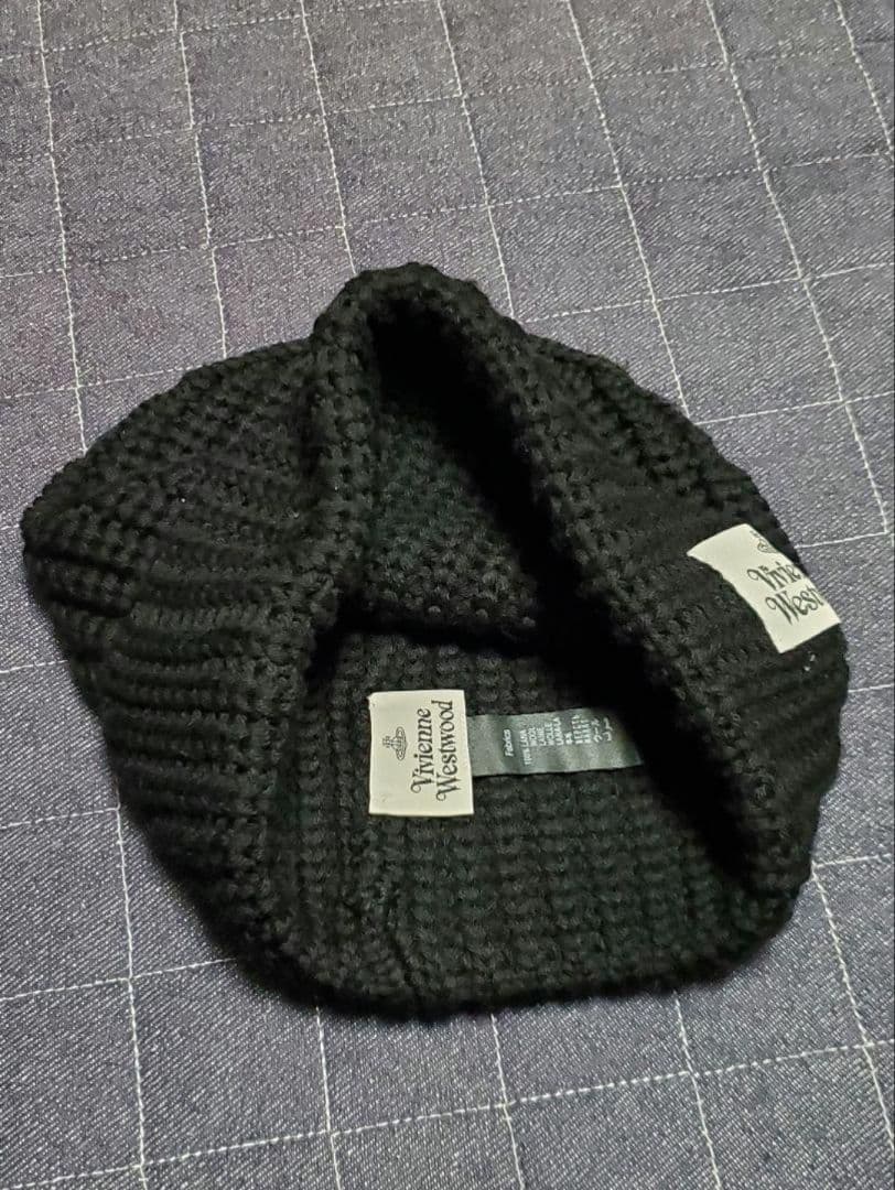 完売品！VivienneWestwood　ニットキャップ