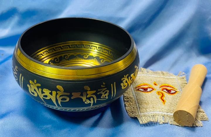 密教法具大瞑想鈴（スティック・敷布付き）①