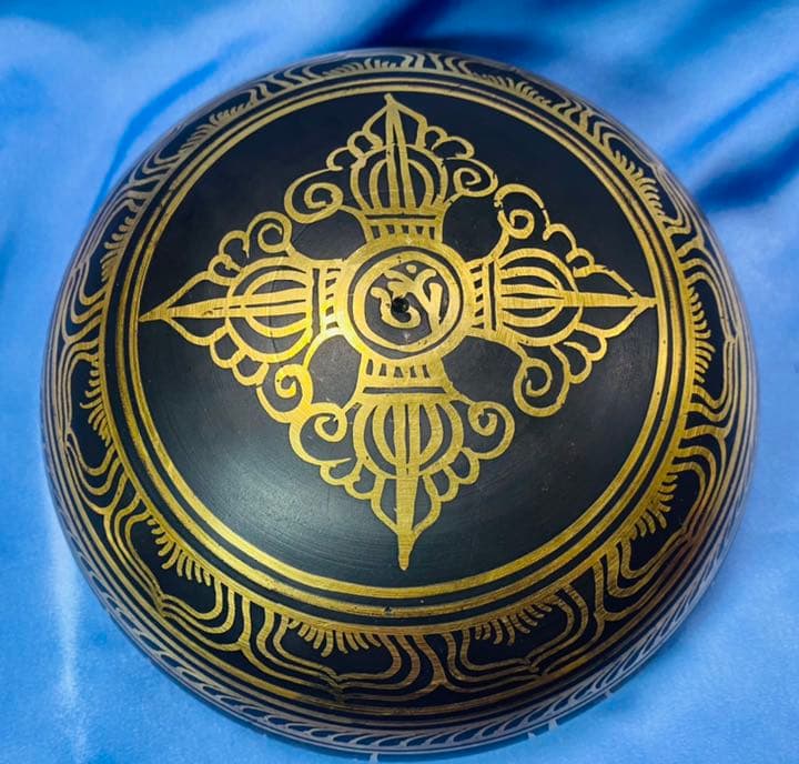 密教法具大瞑想鈴（スティック・敷布付き）①