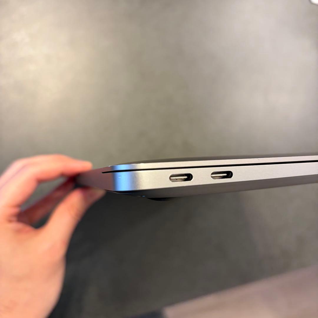 MacBook Air 13インチ2020 Intel i3 8GB 256GB